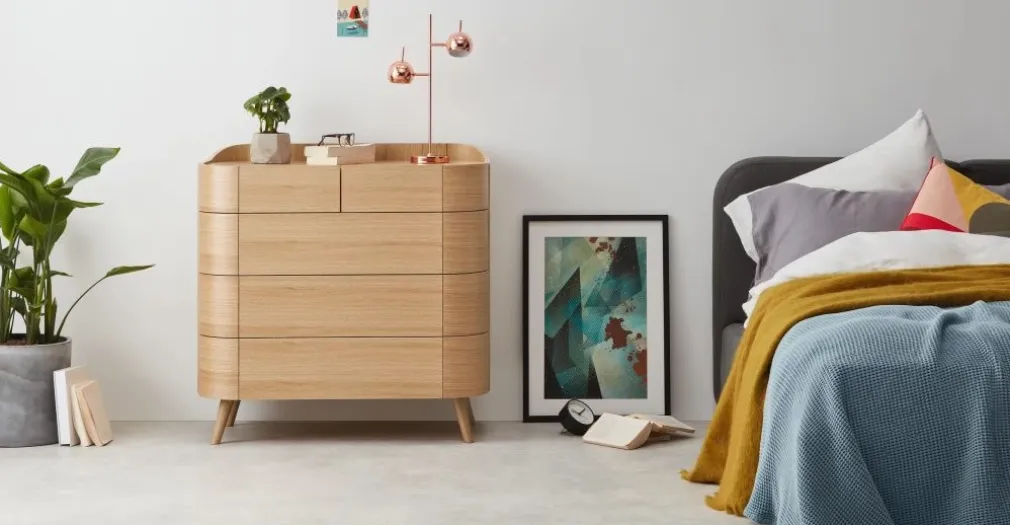 Cómoda con 5 Cajones Ada – Roble