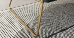 Frame Loveseat – Azul Petróleo
