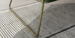 Frame Loveseat – Verde Césped
