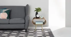Mesa auxiliar con almacenaje Hooper – Nogal