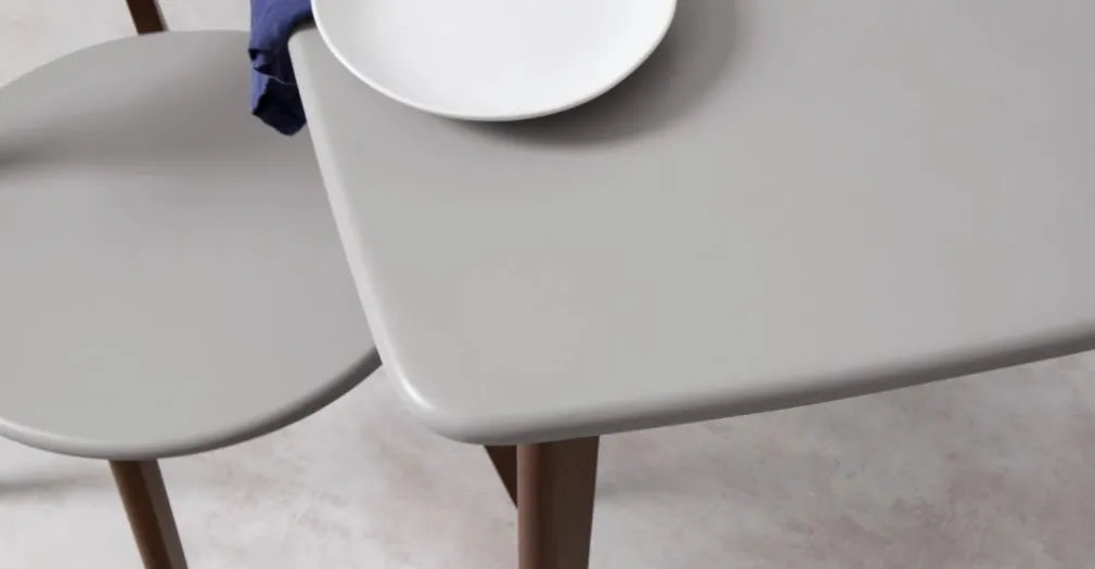 Mesa de Comedor Rectangular Fjord – Roble Oscuro y Gris