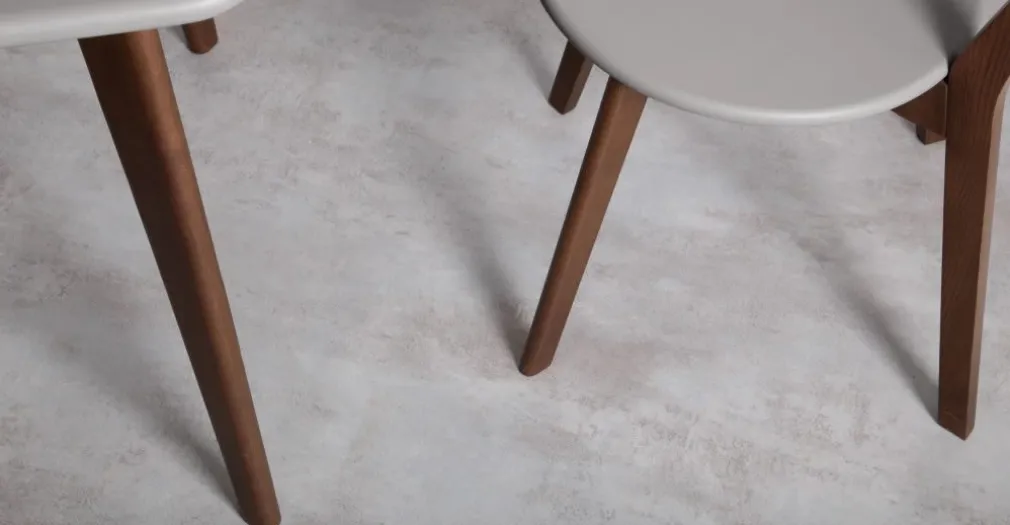 Mesa de Comedor Rectangular Fjord – Roble Oscuro y Gris