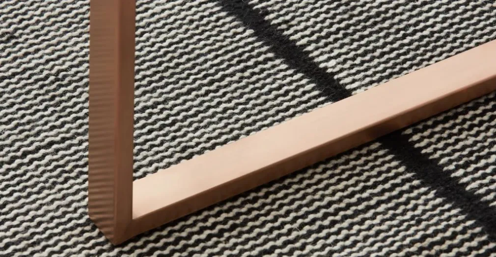Mesa de Comedor Redonda Grande Haku – Cobre y Cristal