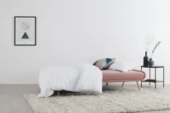 Sofá Cama Moby Rosa Vintage Con Patas Cobre